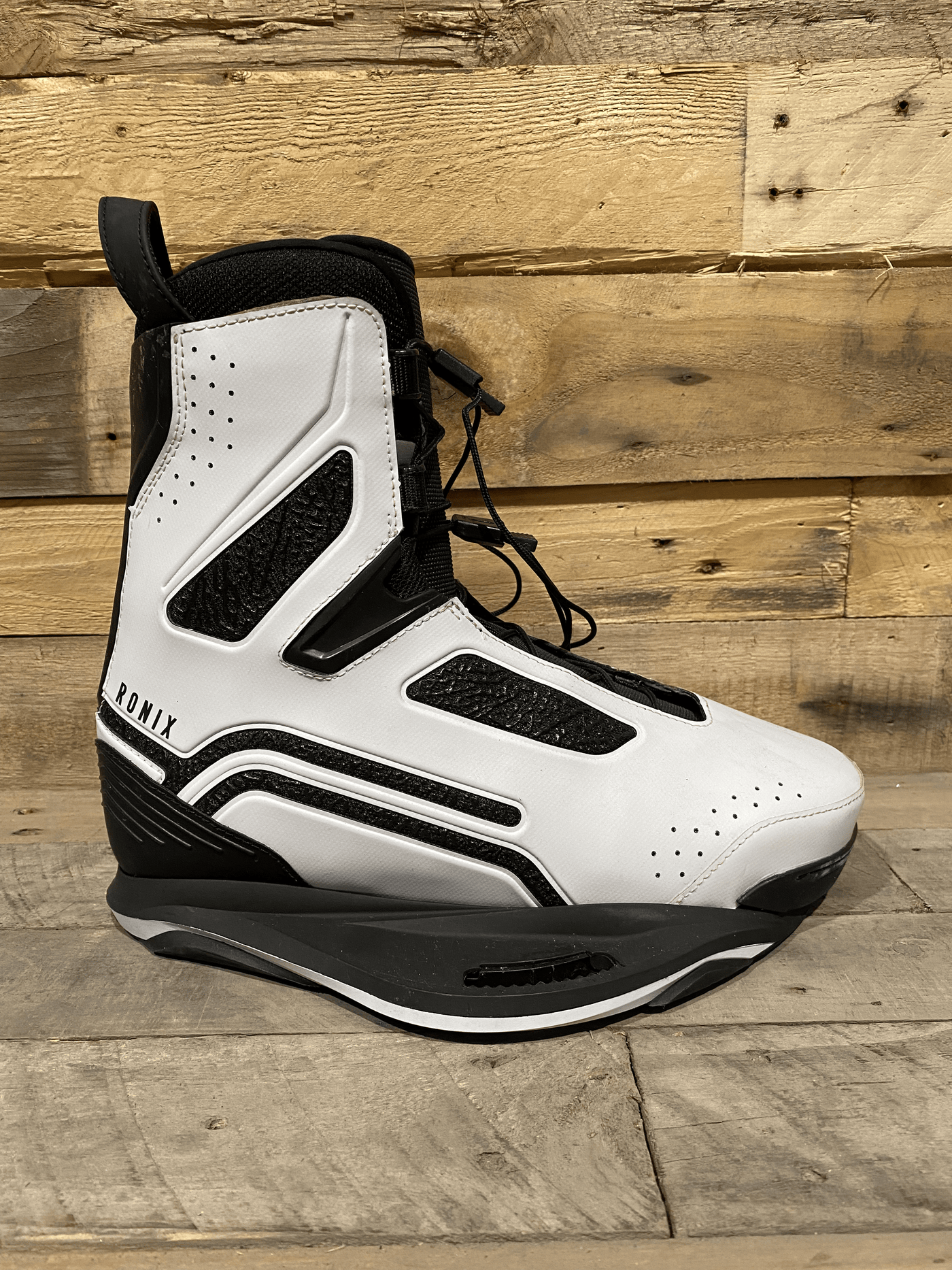 Ronix - One Boot - UK 9 - 2019 Ex Demo